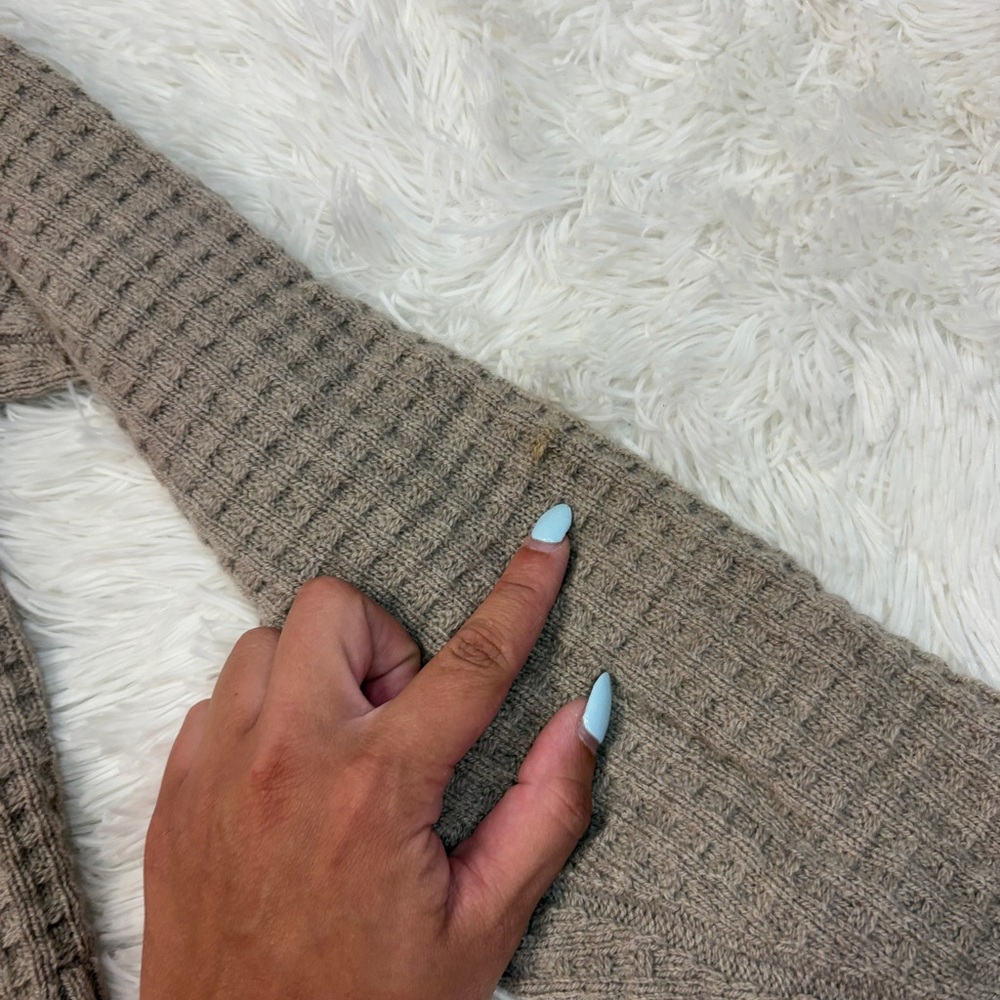 Everlane The Belgian-Waffle Recycled Cashmere Pocket Pullover Sweater Tan Cream - Picture 5 of 7